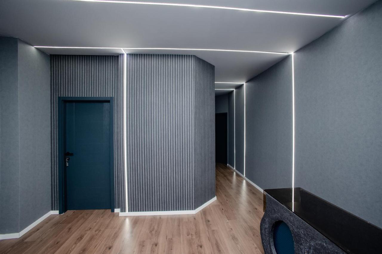 Griffon Bar Food Apartments ستروغا المظهر الخارجي الصورة